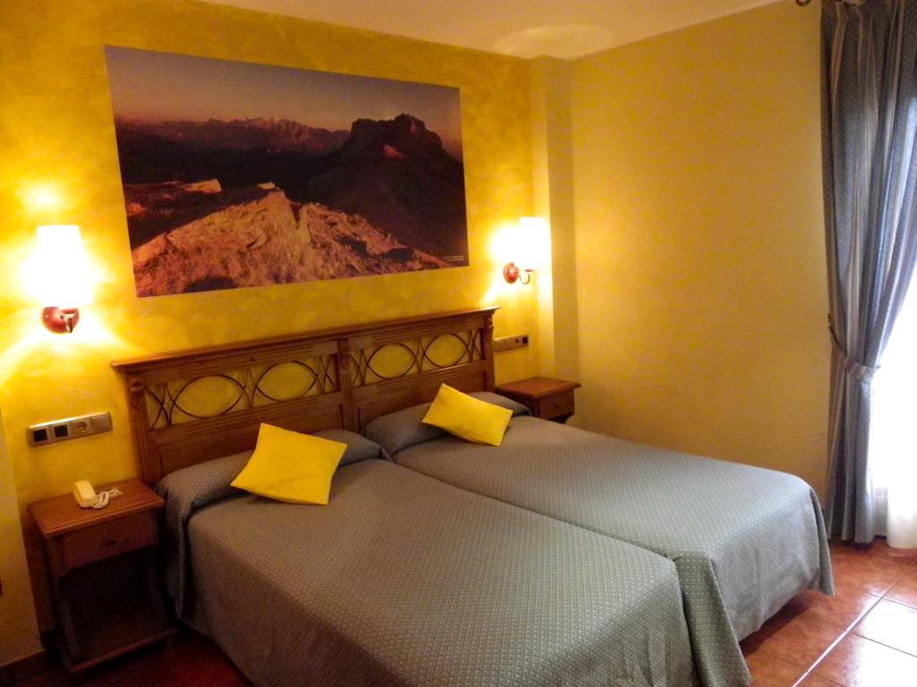 Hotel Arnal Escalona Eksteriør bilde