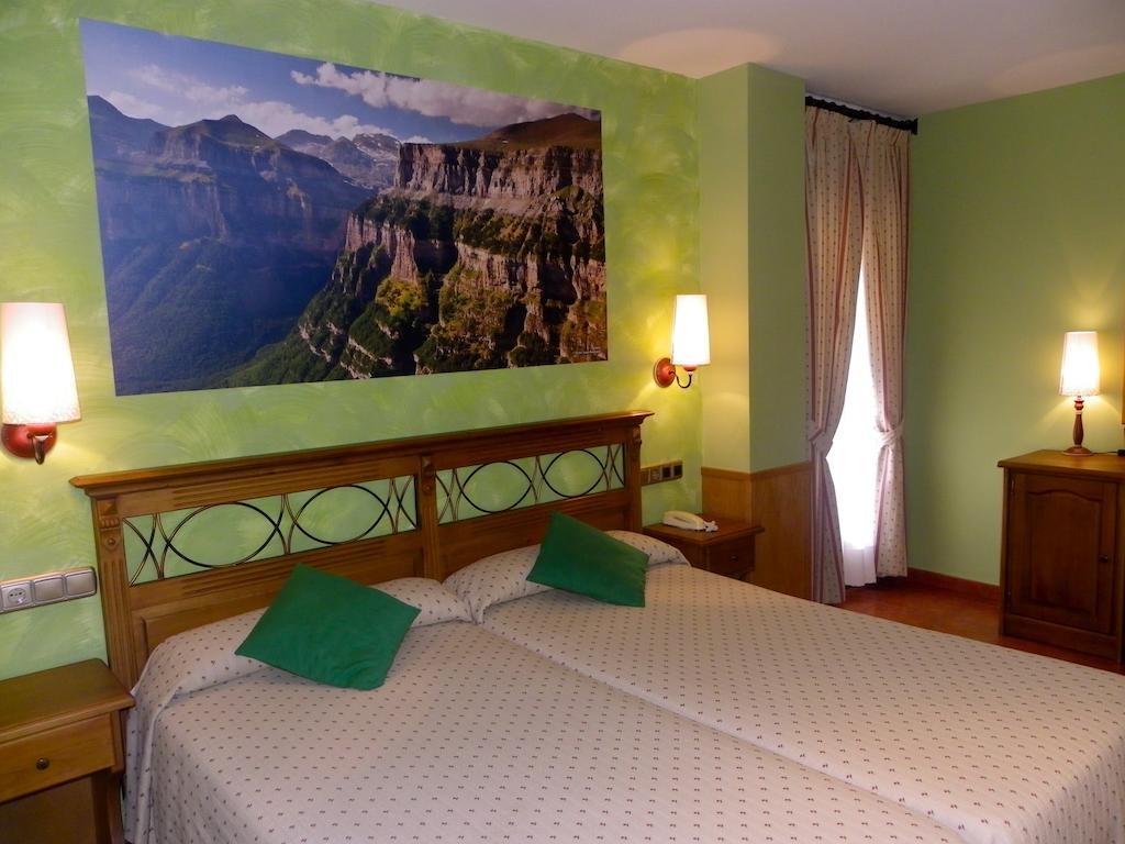 Hotel Arnal Escalona Eksteriør bilde